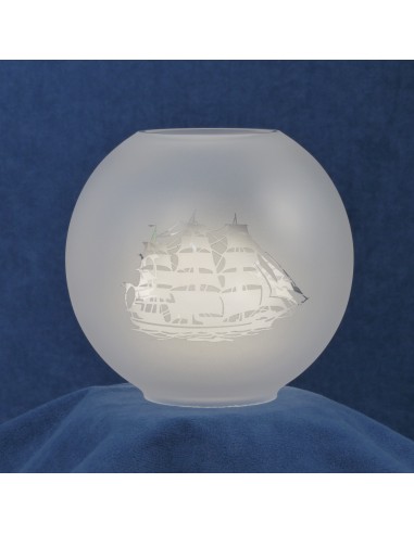 Globe, matt glass with ship motif, ø135xø65mm