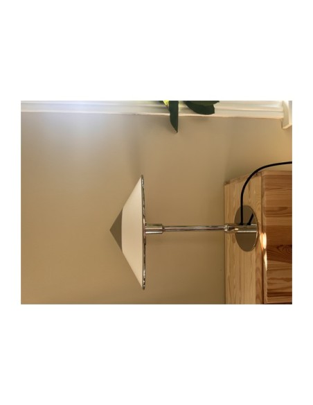 Electric lamps